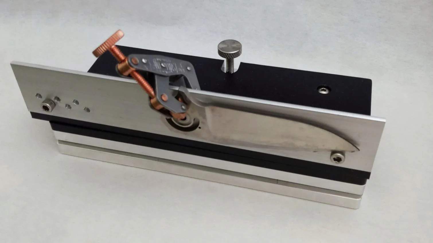 Blade Fixture (8.5") - Image 10